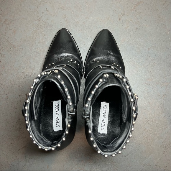 Steve Madden Humble Bootie - Picture 5 of 7